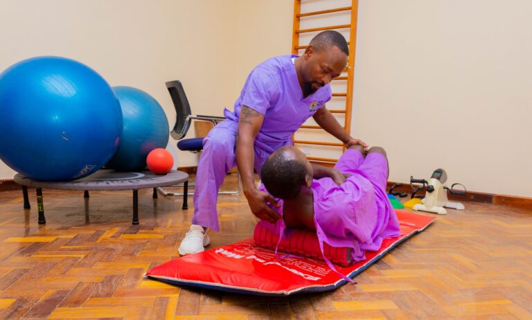 What Is The Difference Between Physiotherapy And Acupuncture?